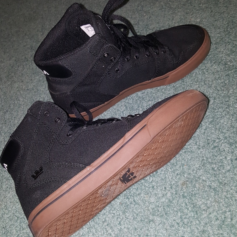 Supra high tops black